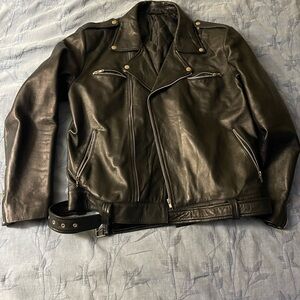 Men's Black Leather Bomber Jacket with Zip Pockets